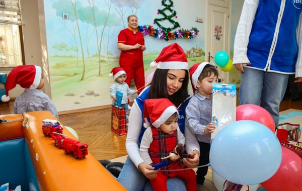 Leyla Əliyevanın təşəbbüsü ilə bir sıra uşaq müəssisələrində Yeni il tədbiri keçirilib