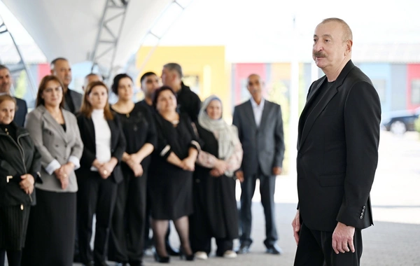 Zəngilanın Məmmədbəyli və Ağalı kəndlərinin sakinlərinə mənzillərin açarları təqdim edilib Zəngilanın Məmmədbəyli və Ağalı kəndlərinin sakinlərinə mənzillərin açarları təqdim edilib
