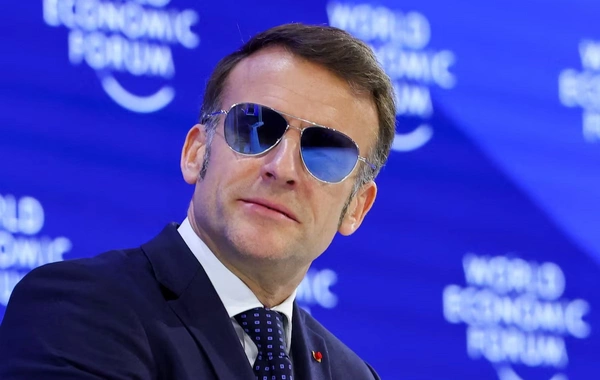 Makronun lüks eynəklərinin istehsalçısının saytı sifariş axınına tab gətirmədi