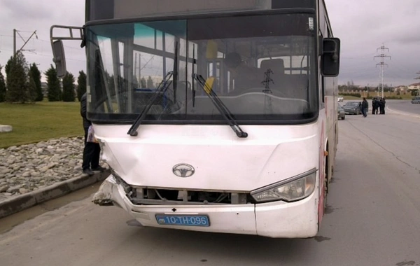 Sumqayıtda QƏZA: Sərnişin avtobusları toqquşdu