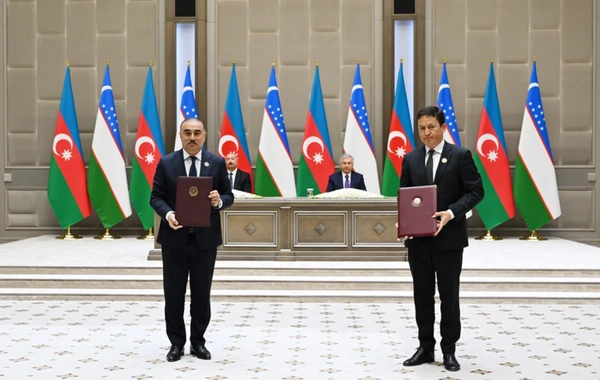 Daşkənddə Azərbaycan-Özbəkistan sənədlərinin imzalanması və mübadiləsi mərasimi olub