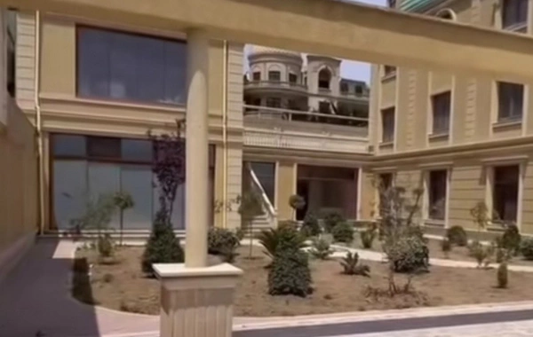 Xalq artisti villasını 5 milyon manata satışa çıxarıb