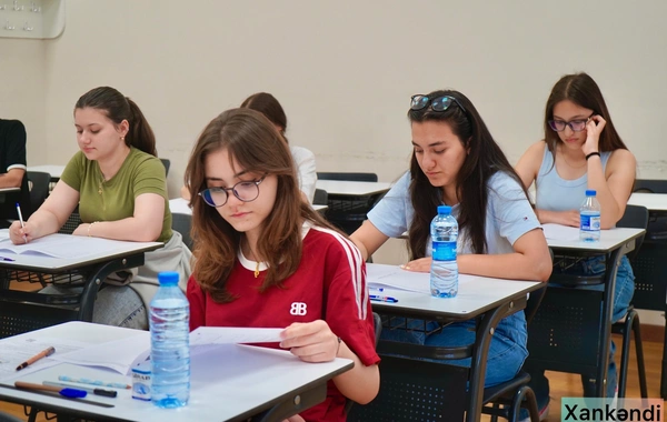 Xankəndi şəhərində 51 abituriyent üçün ilk dəfə qəbul imtahanı keçirilib