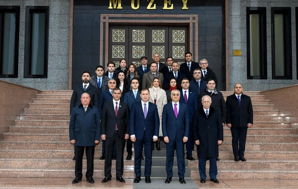 Naxçıvanda Heydər Əliyev və Azərbaycan həmkarlar ittifaqları mövzusunda konfrans keçirilib