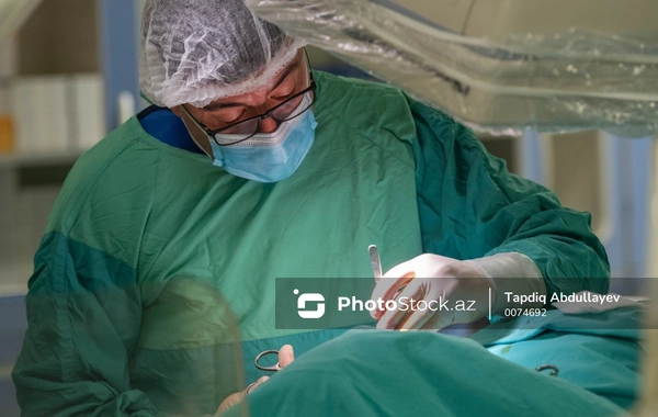 Bakıda gənc qız burun əməliyyatı zamanı kliniki ölüm keçirib - Altı aydır yataq xəstəsidir