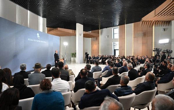 Prezident İlham Əliyev Xocalı Soyqırımı Memorialının açılışında iştirak edib