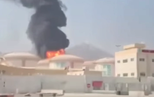 İran BƏƏ-nin Füceyrə neft yatağını vurdu