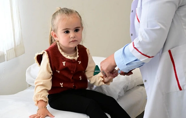 Daşkəsəndə "Həmkardan həmkara qayğı ilə" sosial layihəsi çərçivəsində ödənişsiz tibbi müayinələr keçirilib