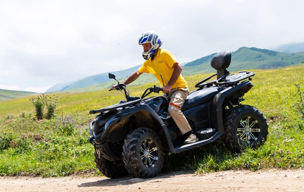 Qubada kvadrosikl qəzaya uğrayıb, ölən var