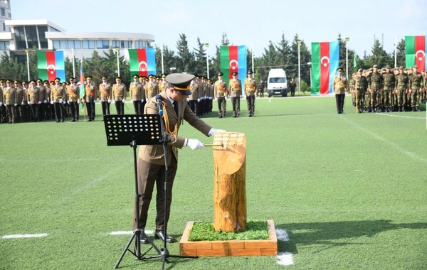 FHN-in Akademiyasında gənc kursantların hərbi andiçmə və məzunların buraxılış mərasimi keçirilib