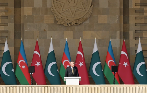 Bakıda Qələbənin beşinci ildönümünə həsr olunmuş Hərbi parad keçirilir