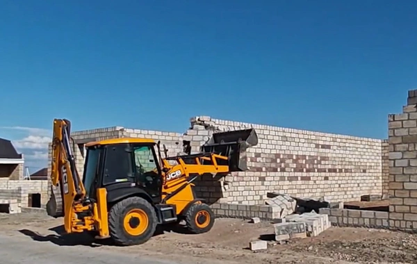 Gəncədə qanunsuz tikinti işlərinin qarşısı alınıb