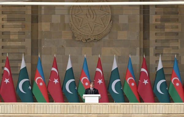 Шахбаз Шариф: Победа Азербайджана в Карабахе стала источником надежды для всех народов, борющихся за суверенитет