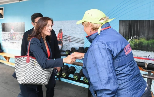 Asunsion Loriyente Bakıda Azərbaycan Su İdmanı Federasiyasının fəaliyyəti ilə tanış olub