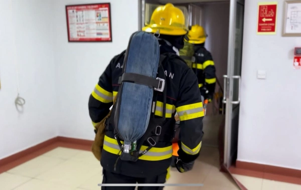 Nazirlik xəstəxanada təlim keçirdi