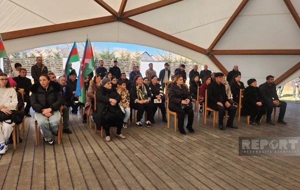 Переселившимся в Ходжалы 30 семьям вручены ключи от квартир