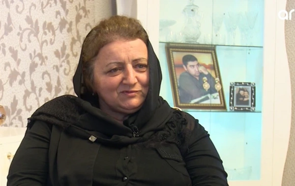 Aydın Xırdalanlının anası: "Meyxanaçı olmağını istəmirdik"