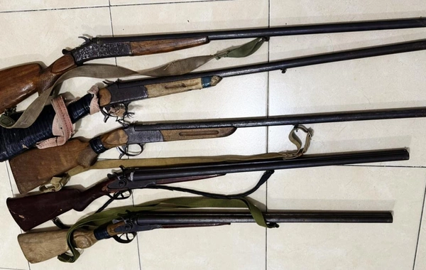 Qubada 5 ədəd ov tüfəngi polisə təhvil verilib və aşkarlanıb