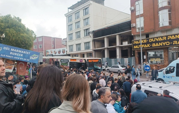 İstanbulda metroda kiçik partlayışlar oldu  - Vətəndaşlar təxliyə edildi