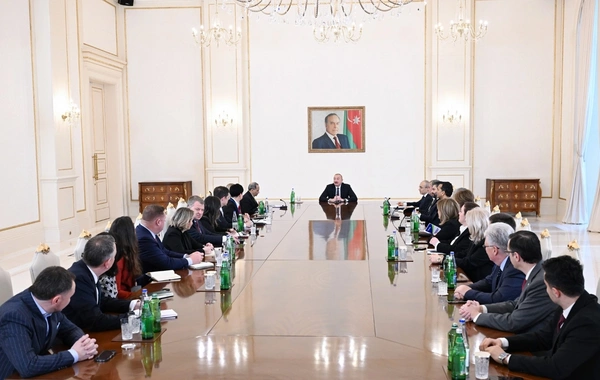 İlham Əliyev ABŞ Ticarət Palatasının nümayəndə heyətini qəbul edib