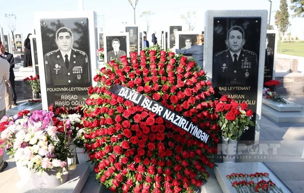 Vətən müharibəsinin ildönümü ilə əlaqədar Hərbi Memorial Məzarlığa ziyarət başlayıb