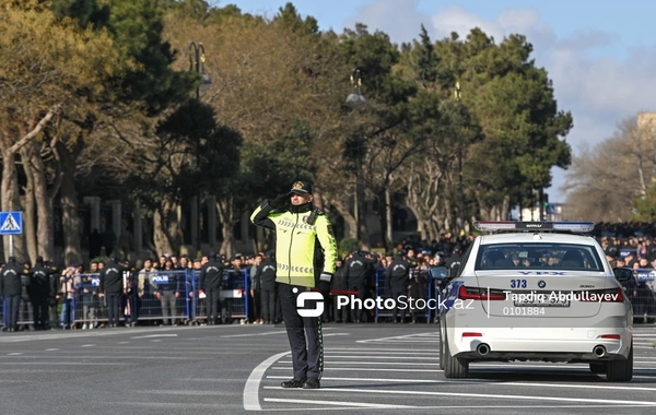 В Азербайджане память шехидов почтили минутой молчания