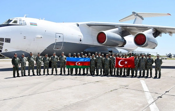 "Anadolu Ankası - 2025" təlimində iştirak edəcək heyət Türkiyəyə yola düşüb