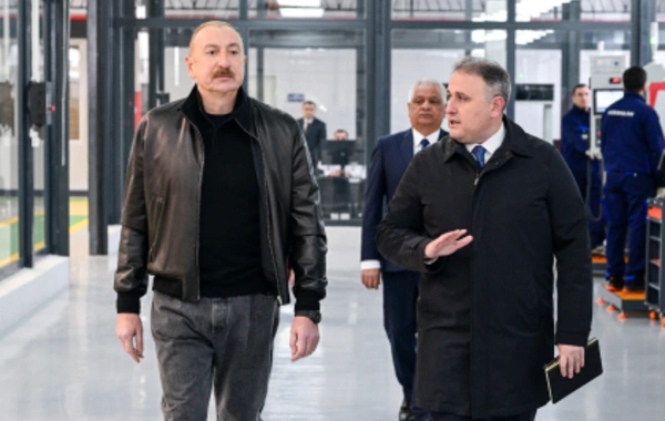 İlham Əliyev Tərtər elektromexanika zavodunun yenidənqurmadan sonra açılışında iştirak edib