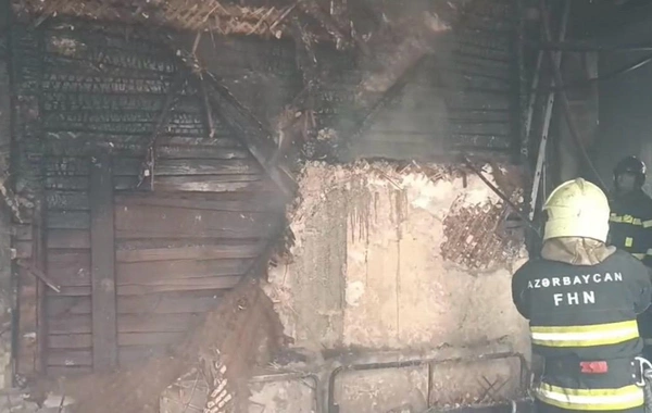 Bakının mərkəzindəki YANĞIN SÖNDÜRÜLDÜ