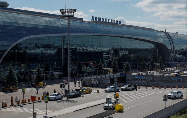 Dron hücumu Moskva aeroportlarında 400-dən çox reysi gecikdirdi