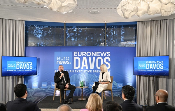 Президент Ильхам Алиев в Давосе принял участие в мероприятии "Завтрак с руководством Азербайджана"