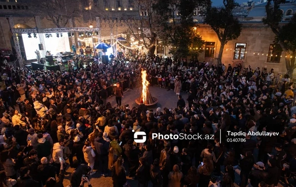 Qədim divarlar arasında bayram ruhu - İçərişəhərdə möhtəşəm Novruz şənliyi