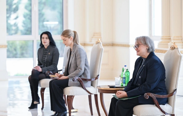 Президент Ильхам Алиев принял верительные грамоты новоназначенного посла Австралии в Азербайджане