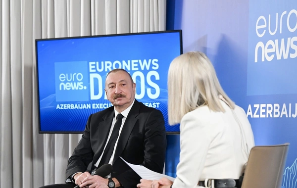 Azərbaycan Prezidenti Davosda "Euronews" televiziyasına müsahibə verib