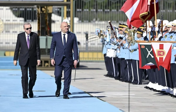 Livan Prezidenti Türkiyəyə rəsmi səfər edib