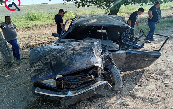 "VAZ"la toqquşan "Prado" aşdı, xəsarət alanlar var