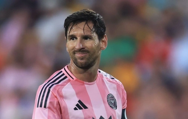 Messi 400-cü assistini edib