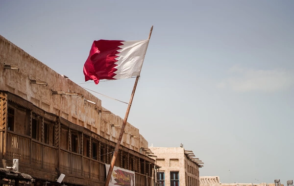 İran Bəhreyndə Qətər hərbçilərinin olduğu binanı vurub