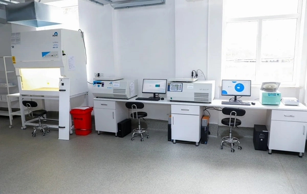 1 saylı İxtisaslaşdırılmış Poliklinikanın Laboratoriya şöbəsinin açılışı olub
