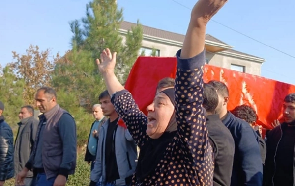 Dünən restoranda həyatını itirən Cavidan Muradlı dəfn olundu