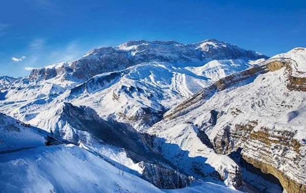 Şahdağa qar yağır, Qəbələ, İsmayıllı, Xocalı və Naxçıvana dolu düşüb - FAKTİKİ HAVA