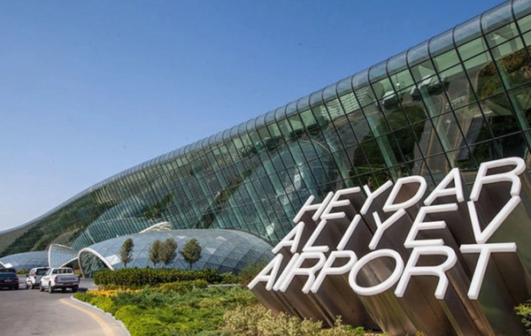Bakı aeroportu WUF13 çərçivəsində nəqliyyat axınının tənzimlənməsi ilə bağlı sərnişinlərə müraciət edib