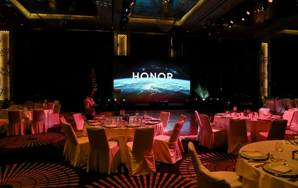 HONOR brendinin 5 illiyi və inkişaf strategiyası təqdim olundu