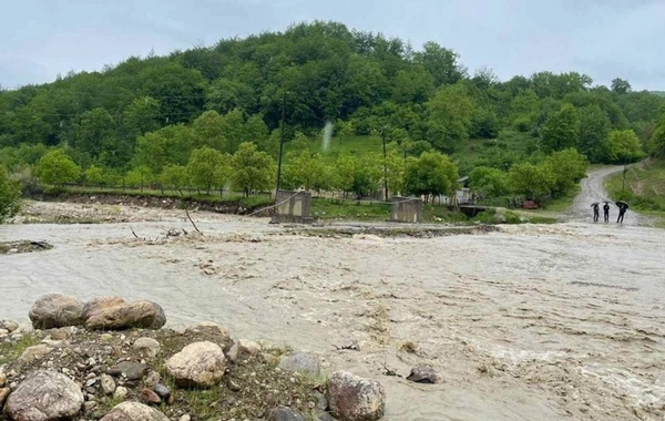 Qudiyalçaydan sel keçib
