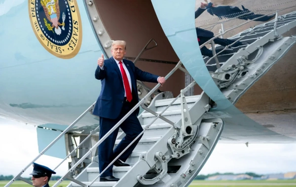 ABŞ-də hava limanına Donald Trampın adı verildi