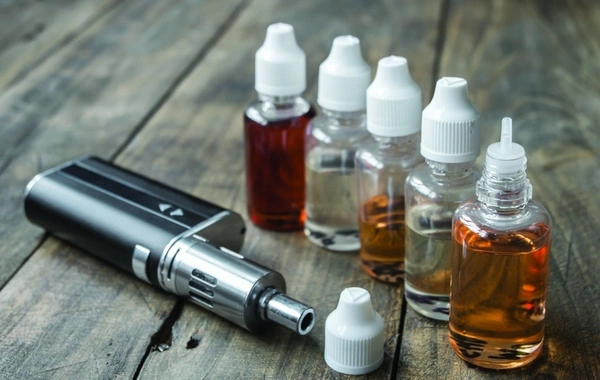 Elektron siqaretlərdə yaranan aerozollar ağciyər üçün geridönüşü olmayan problemlər yaradır