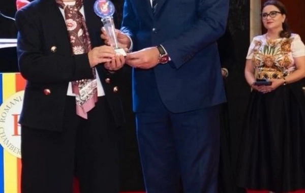 Rumıniyada türk siyasətçiyə Qənirə Paşayeva xüsusi mükafatı verildi Rumıniyada türk siyasətçiyə Qənirə Paşayeva xüsusi mükafatı verildi