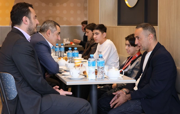 McDonald"s Azərbaycan dünya çempionu olan gənc karateçini dəstəklədi