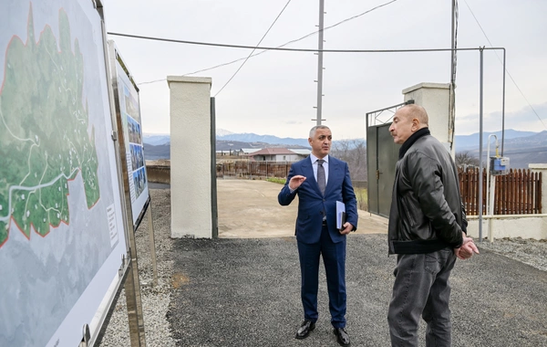 Prezident İlham Əliyev Ağdərə rayonunun Heyvalı kəndində görülmüş işlərlə tanış olub