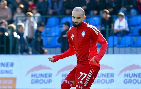 Kəpəzin futbolçusu bıçaqlanıb - Vəziyyəti ağırdır